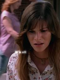 Lois Reese's Instagram, Twitter & Facebook