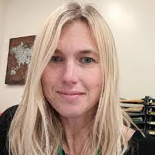 Tamara Hacker's Instagram, Twitter & Facebook