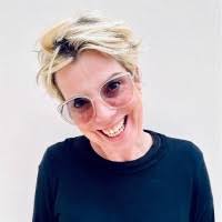 70+ profili “Sara Jane”