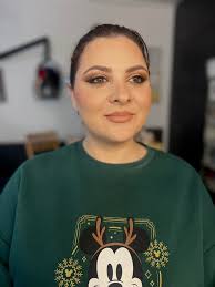 Andreea Dobos Make-up Artist