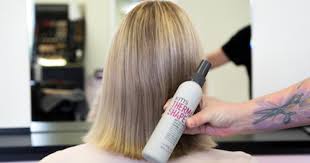 Leider ist das kabel etwas kürzer als von anderen glätteisen, weshalb du immer in der nähe einer steckdose sitzen solltest, aber dazu später mehr. Beach Waves Mit Dem Glatteisen Diy Anleitung Bellaffair De