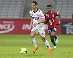 Danilo avelar on wn network delivers the latest videos and editable pages for news & events, including entertainment, music, sports, science and more, sign up and share your playlists. Danilo Avelar E Aprovado Em Exames E Vai Assinar Com O Corinthians Lance