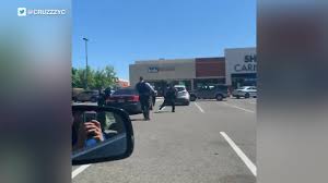 The brickyard is situated nearby to galewood, close to brickyard mall shopping center. Chicago Police Officers Under Investigation In Brickyard Mall Incident Caught On Video Women Describe Being Pulled From Car And Thrown To Ground Abc7 San Francisco