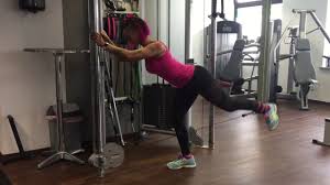 Nimm dir mindestens drei mal die woche 10 bis 15 minuten zeit. Bauch Beine Po Training Das Sind Die 3 Effektivsten Ubungen
