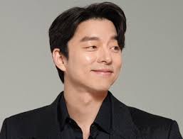 Edmund Chen Dubbed the 'Asian Tom Cruise' Shows Off His Abs at 63— Crazy  Daily Workout Goal Revealed