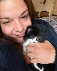 Brandie Crawford's Instagram, Twitter & Facebook