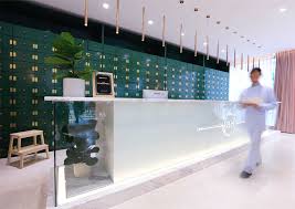 The best healthcare interiors projects from around the world, including hospitals, clinics, cancer care centres, medical research buildings, dentists and doctors surgeries and more. Traditional Chinese Medicine Clinic By Fan Art Design Interiorzine