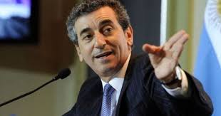 Randazzo avanza sobre el vecinalismo sin tierra bonaerense