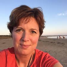 Stort grattis till Flow Ranagård!🎉 Flow har tilldelats  barnrättsutmärkelsen, Elefanten 2025 av Svensk biblioteksförening. 🐘  Priset delas ut till verksamheter som på ett föredömligt sätt stärker barns  rättigheter och Flow får utmärkelsen