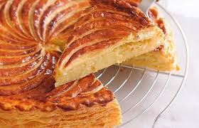 Recette Galette Des Rois A La Frangipane Recette Recette De Galette Des Rois Frangipane Recettes De Cuisine Recette Galette Des Rois