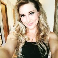 Amanda Patten's Instagram, Twitter & Facebook