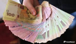 Selanjutnya jika mimpi tentang uang seratus ribu kertas di mimpikan oleh wanita single, maka arti mimpinya adalah : 5 Cara Dapat Uang Banyak Di Usia 20 An