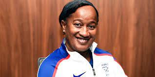 Denvil Dunn's Instagram, Twitter & Facebook