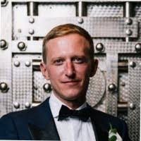 Ariel Remley's Instagram, Twitter & Facebook