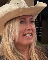 Rachel Tracey's Instagram, Twitter & Facebook