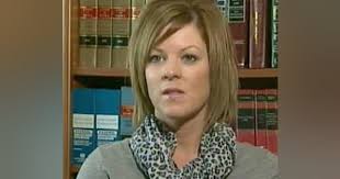 Irresistible" dental assistant speaks out