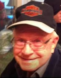 Laura Planck's Instagram, Twitter & Facebook