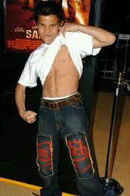 They have the perfect hair, wardrobe, smile, and body as well. Taylor Lautner Taylor Lautner Shirtless Taylor Lautner Celebrities