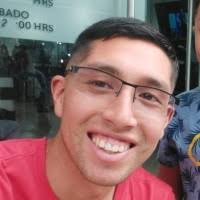 50+ perfiles de «Alex Baeza»