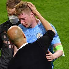 Als sohn von vater herwig de bruyne und mutter anne de bruyne erlangte er im jahr 2021 als fußballer berühmtheit zum beispiel für chelsea, vfl wolfsburg & belgium national squad. Manchester City Fc Chelsea Kevin De Bruyne Muss Unter Tranen Vom Platz Eurosport