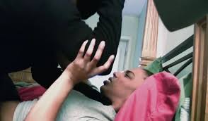 Ebony headscissor KO - ThisVid.com