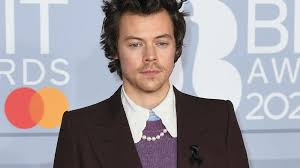 How old is harry styles from x factor? Harry Styles Ehrt Tote Ex Freundin Caroline Flack