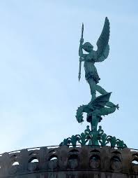 Angel Statue Slaying The Dragon On The Basilica Of Notre Dame De Fourviere Lyon France Figuras Mitologicas San Miguel Cristianos