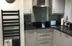 Alibaba.com offers 3,842 white kitchen worktop products. Maine Grained Light Grey With Steel Grey Quartz Worktops Real Kitchens Stunning Kitchens Designed By Experts Sigma 3