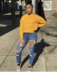 When it comes to styling them, bloggers and celebs like beyoncé and taylor swift are paring them crop think you can't pull off mom jeans in a modern way? Mom Jeans Teenage Girl Aesthetic Outfits Novocom Top