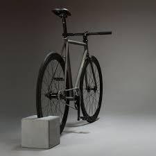 Bikeblock Betonstander Von Urbanature Kaufen Mit Bildern Fahrrad Fahrrad Sitz Fahrradabstellraum