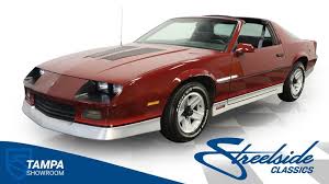 Image result for Maroon 1985 UMM