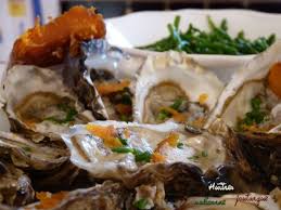 Huitres De Bouin A La Poutargue Et Salicorne Poutargue Huitres Homard Breton