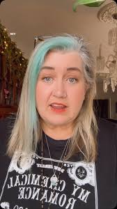 The Shabby Creek Cottage added...