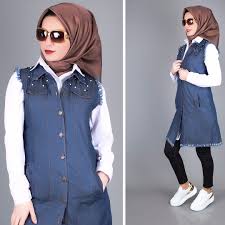 Puskullu Tesettur Uzun Kot Gomlek Modelleri Kot Gomlek Moda Moda Stilleri