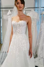 Your Peek Of The New Mira Zwillinger Collection White Bridal Dresses Bridal Fashion Week Little White Dresses