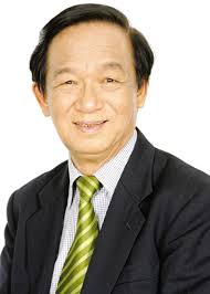 Giáo sư Nguyễn Lân Dũng