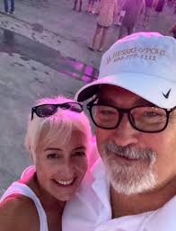 Kathy Carty Hollin and Eddie Lanham's Wedding Website