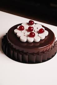 Foret Noire Revisitee Cerises Amarena Chocolat Vanille Recette Olivia Patisse Foret Noire Revisitee Foret Noire Moelleux Au Chocolat