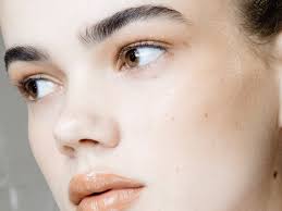 An aesthetician applies a gentle dye to the eyebrows and after 10. How To Shape Eyebrows At Home When You Can T Go To A Salon Expert Tips Allure