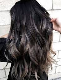 Kühn und furchtlos damen können gehen wild mit einer fülle von strähnen oder kombinationen mit zusätzlichen farben. Pin Von Maria Auf Cabello Haarfarbe Blond Haarfarben Dunkle Haare Farben