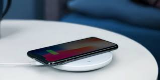 3 Wireless Charger Pads With Faster Speeds For The Iphone X And Xs Mophie Anker And Belkin Business Insider Iphone Models Wireless Charger Iphone Tutorial