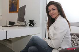 Raquel henriques is rumoured to have hooked up with francisco macau (2012). Raquel Henriques Submete Se A Um Lipofilling De Rosto Movenoticias