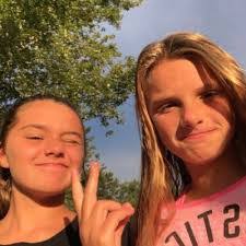 Kimberly Warnock's Instagram, Twitter & Facebook