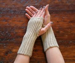 Find & download free graphic resources for knitting pattern. Runrig Muffatees Fingerless Mitts V E R Y P I N K C O M Knitting Patterns And Video Tutorials