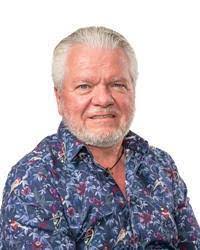 Luke Tunstall's Instagram, Twitter & Facebook