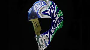 Les statistiques de braden holtby, de sa carrière et les vidéos de ses actions peuvent être disponibles sur sofascore pour certains matches de braden holtby et de vancouver canucks. Canucks Goalie Trades Controversial Mask For Design From Coast Salish Artist Ctv News