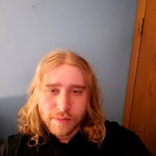 I like how the opening door creates a saw for the falling person. 🪚