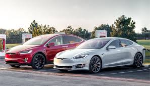 Every model s includes tesla's latest active safety features, such as automatic emergency braking, at no extra cost. Tesla Model S