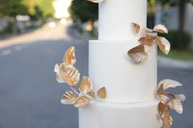 Gold Leaves By Winnie Cake Couture Bridestory Com
