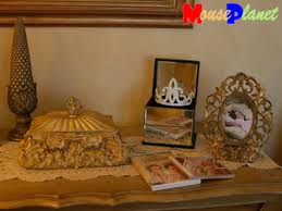 A royal engagement is a delightfully splendid movie! Mouseplanet Disneyland Park Update By Adrienne Vincent Phoenix